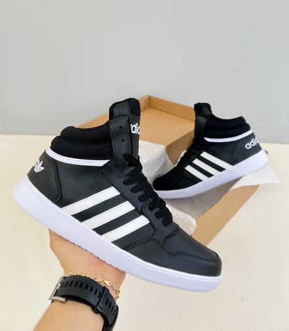 TENIS ADIDAS HOOP™